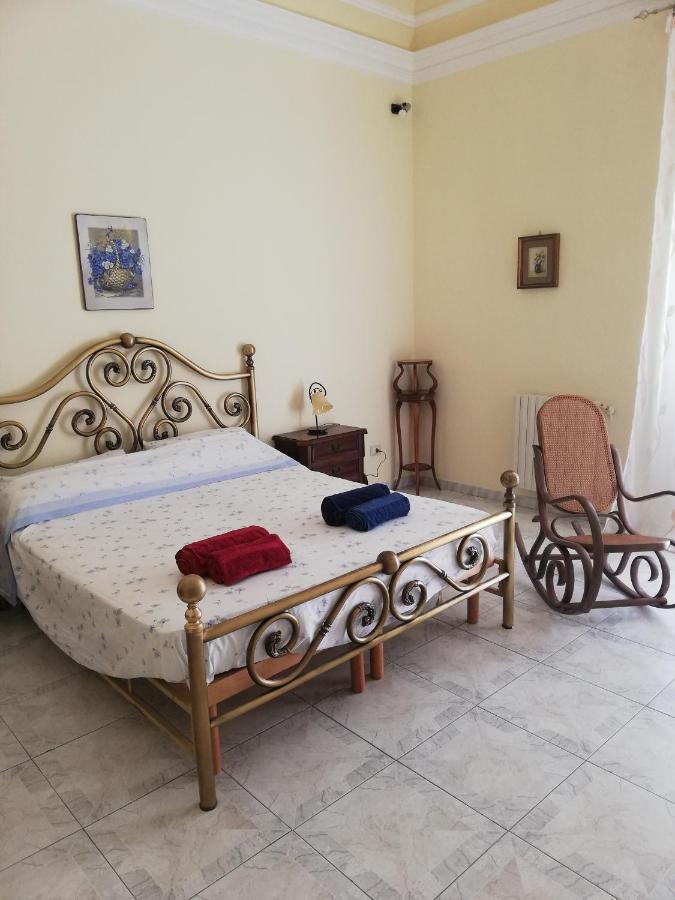 Inna'S Rooms In The History Center Катанія Екстер'єр фото